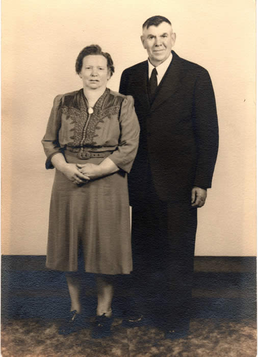 Joseph and Maryanna Runewicz Olszewski (Date unknown)